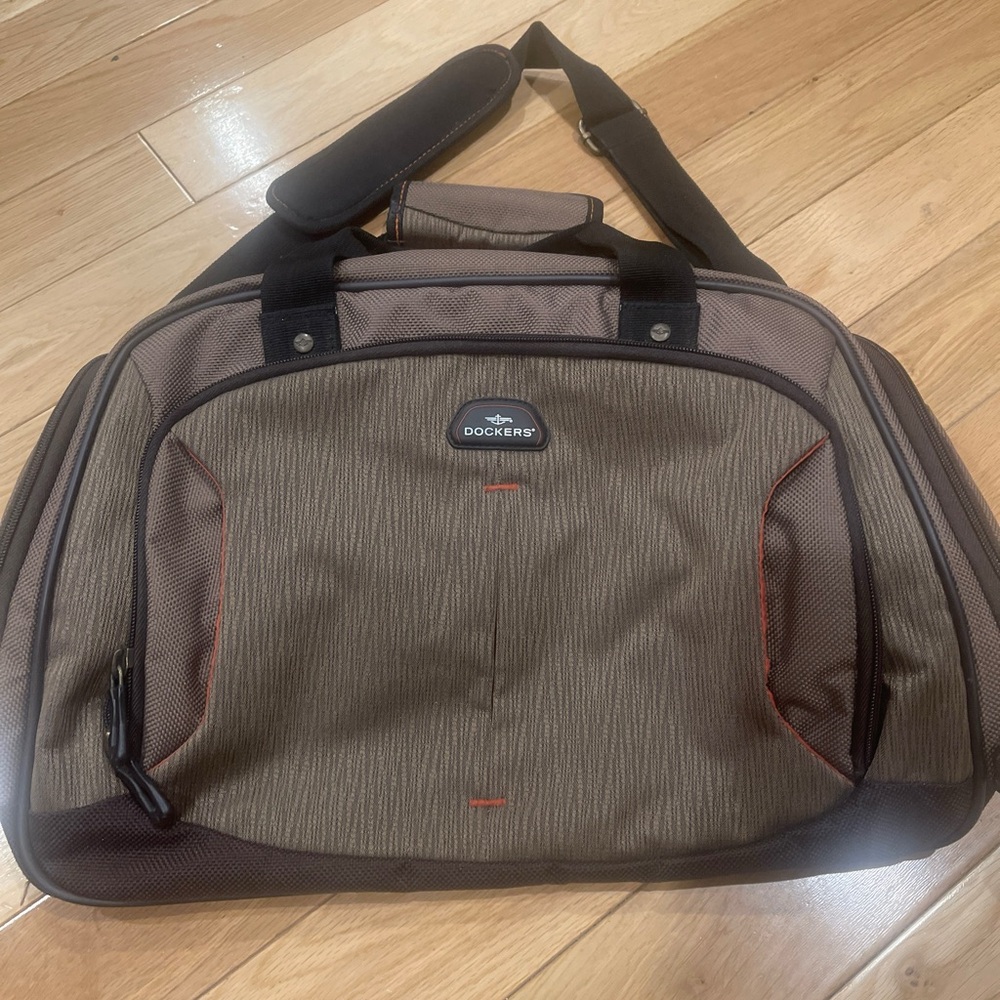 Dockers Travel Duffel / Weekender Bag